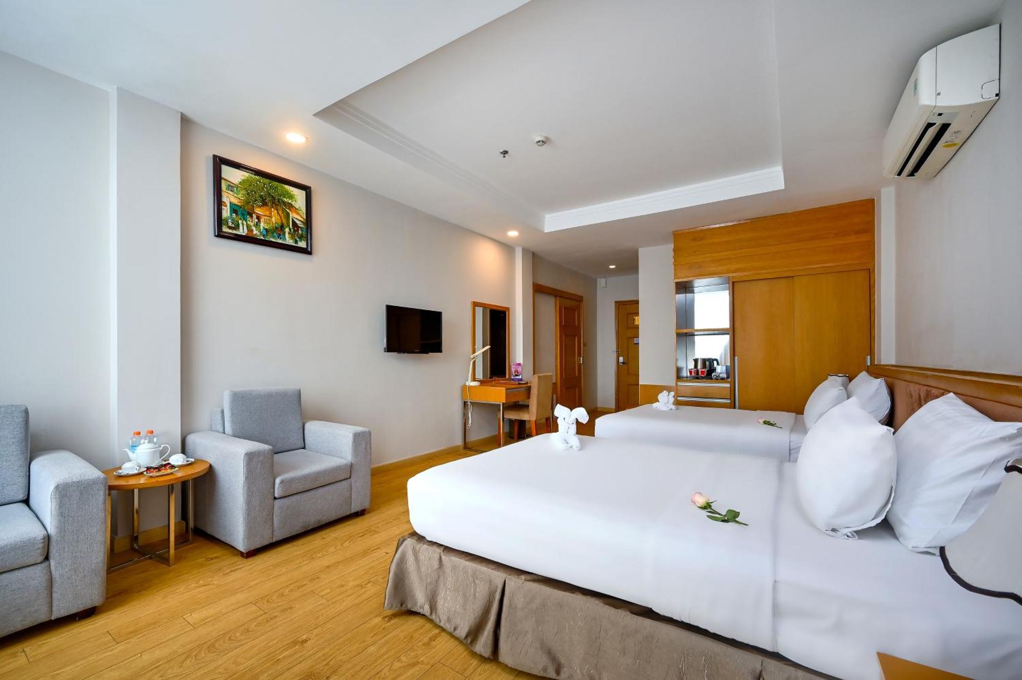 Ttc Hotel Deluxe Airport Ho Şi Min Exterior foto