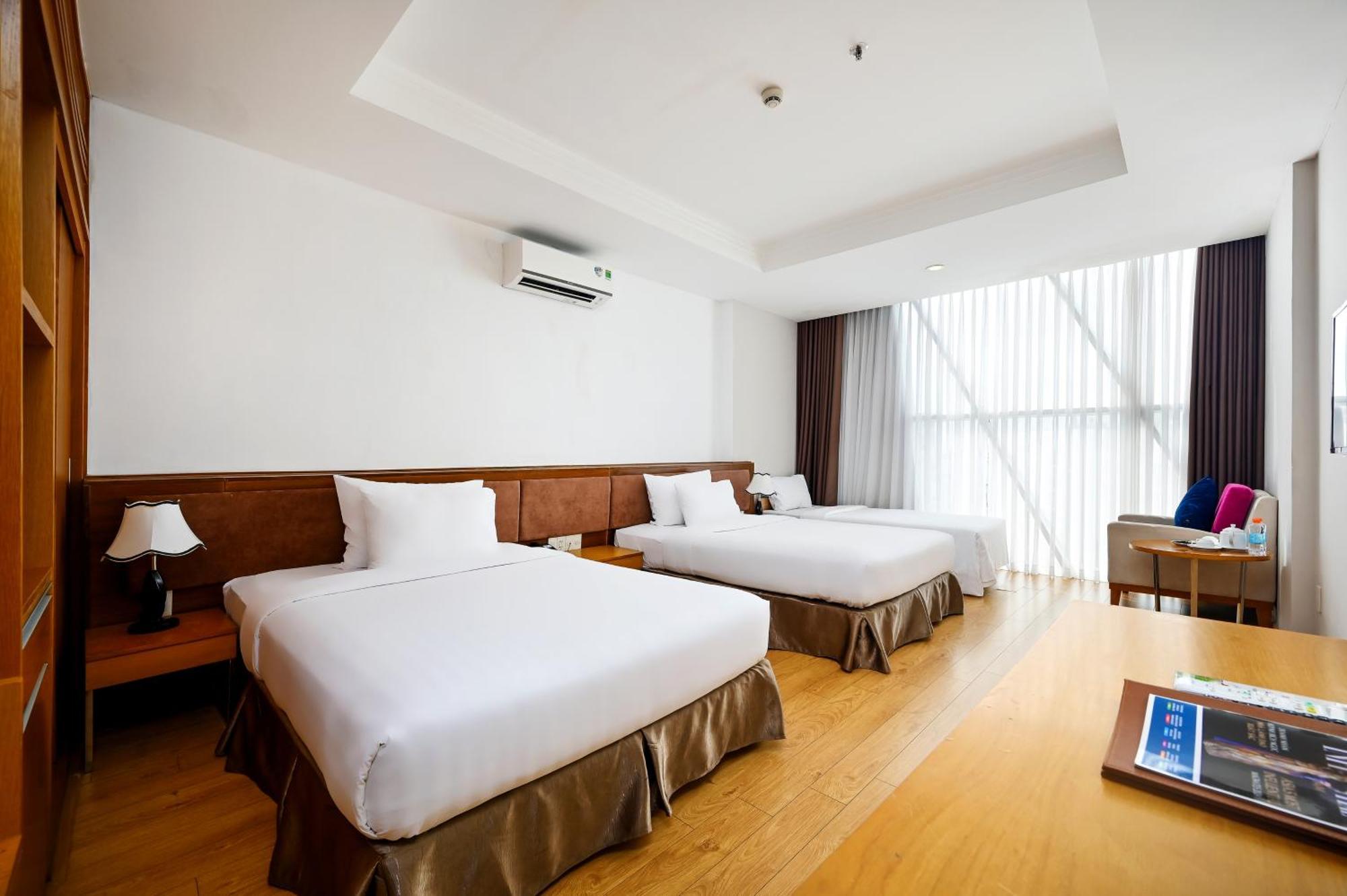 Ttc Hotel Deluxe Airport Ho Şi Min Exterior foto