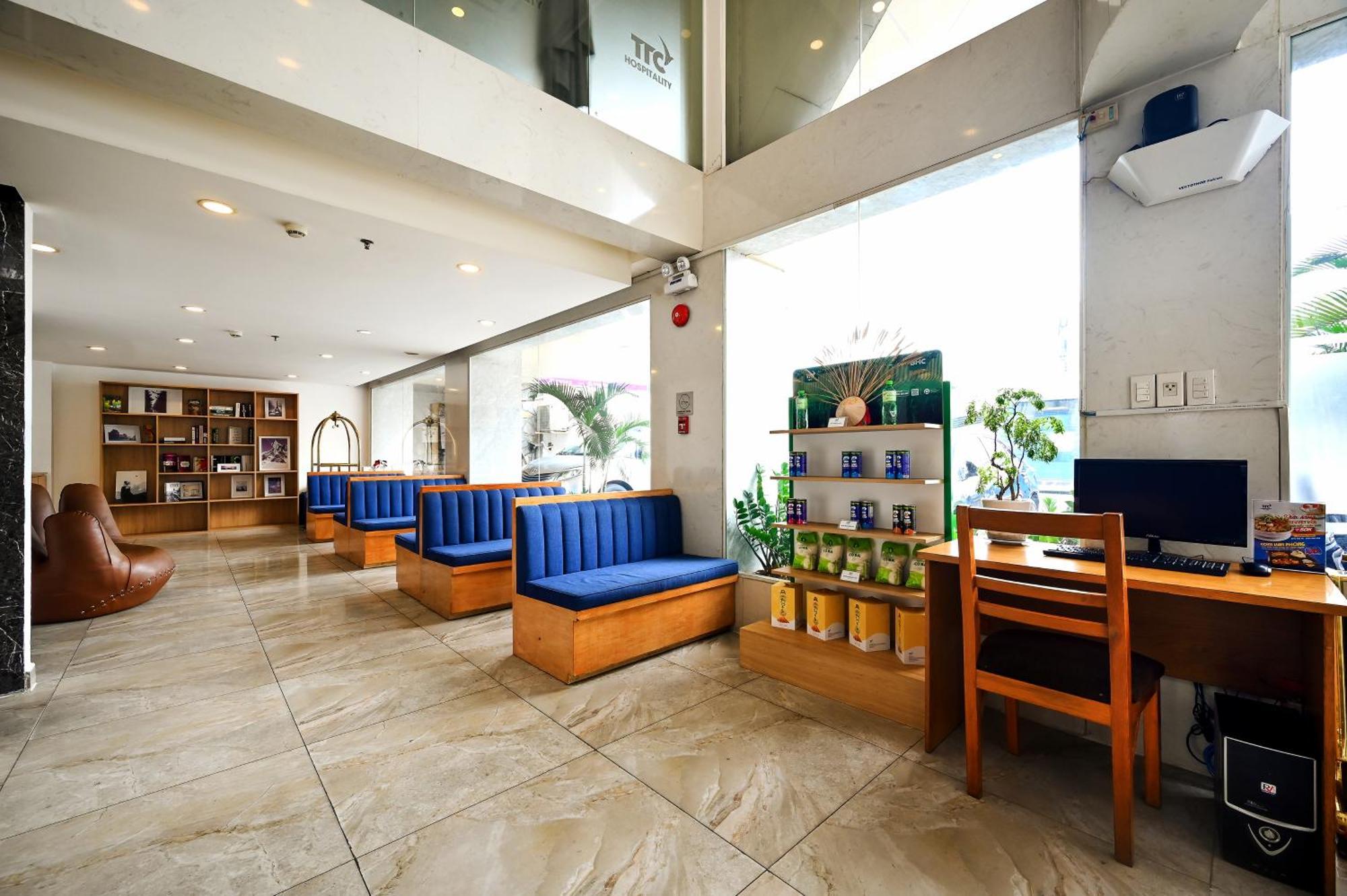 Ttc Hotel Deluxe Airport Ho Şi Min Exterior foto