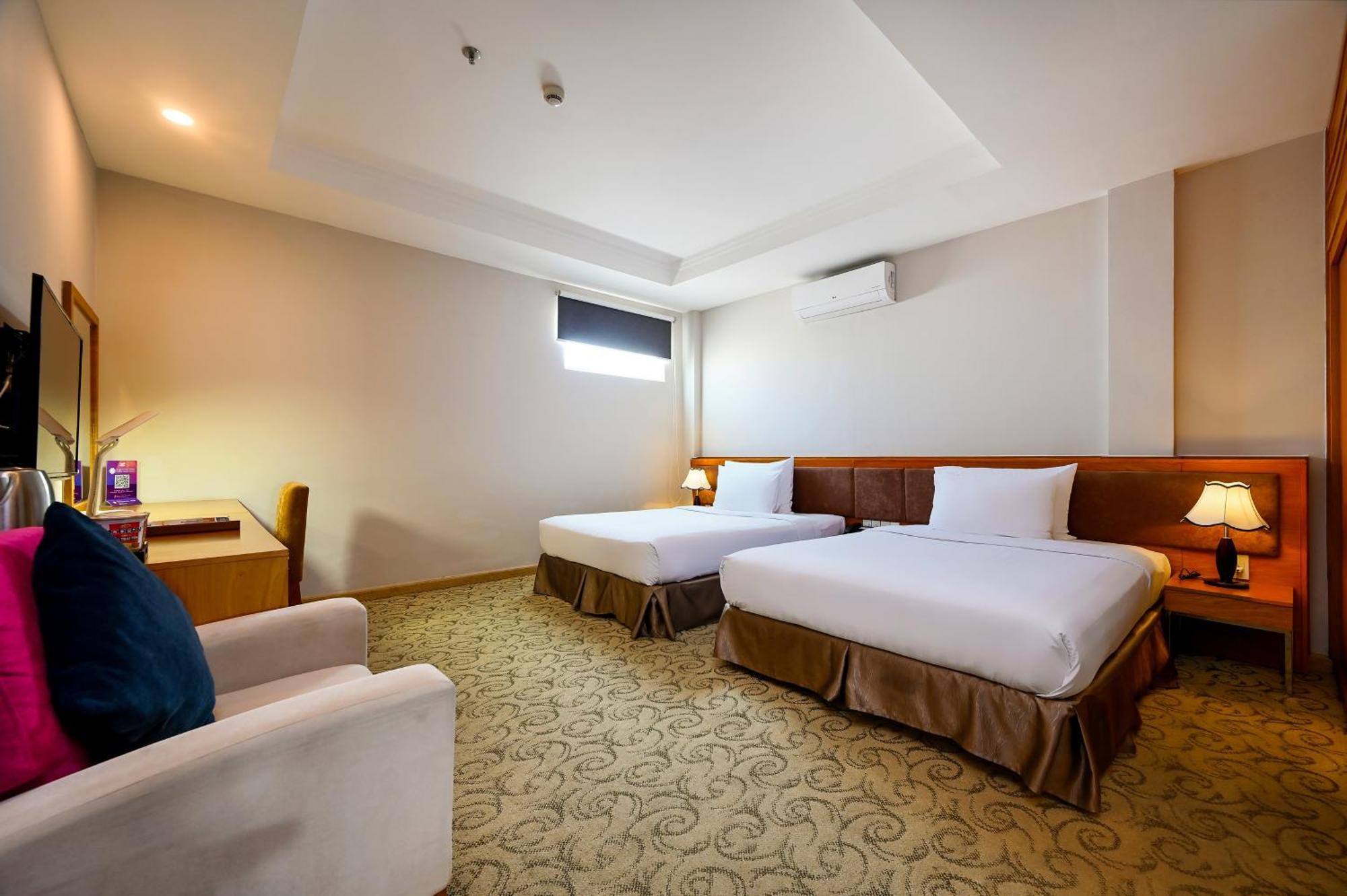 Ttc Hotel Deluxe Airport Ho Şi Min Exterior foto