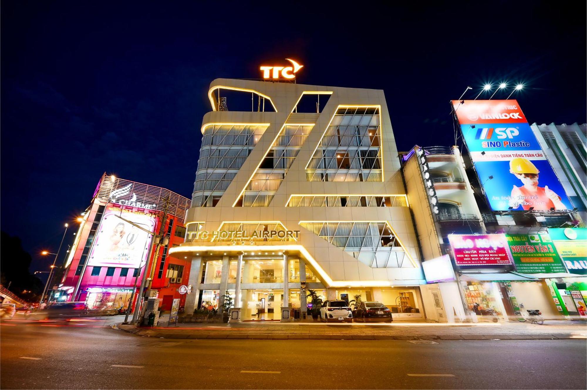 Ttc Hotel Deluxe Airport Ho Şi Min Exterior foto